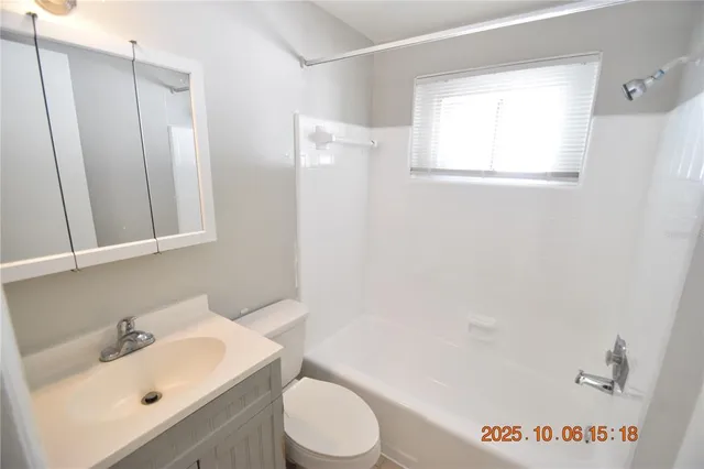 $1,395 | 401 Milwaukee Avenue, Unit 401, Dunedin, FL 34698