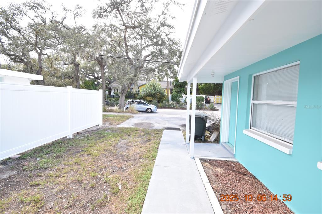 401 Milwaukee Avenue, Unit 401 Dunedin, FL 34698 - Photo 6 of 23
