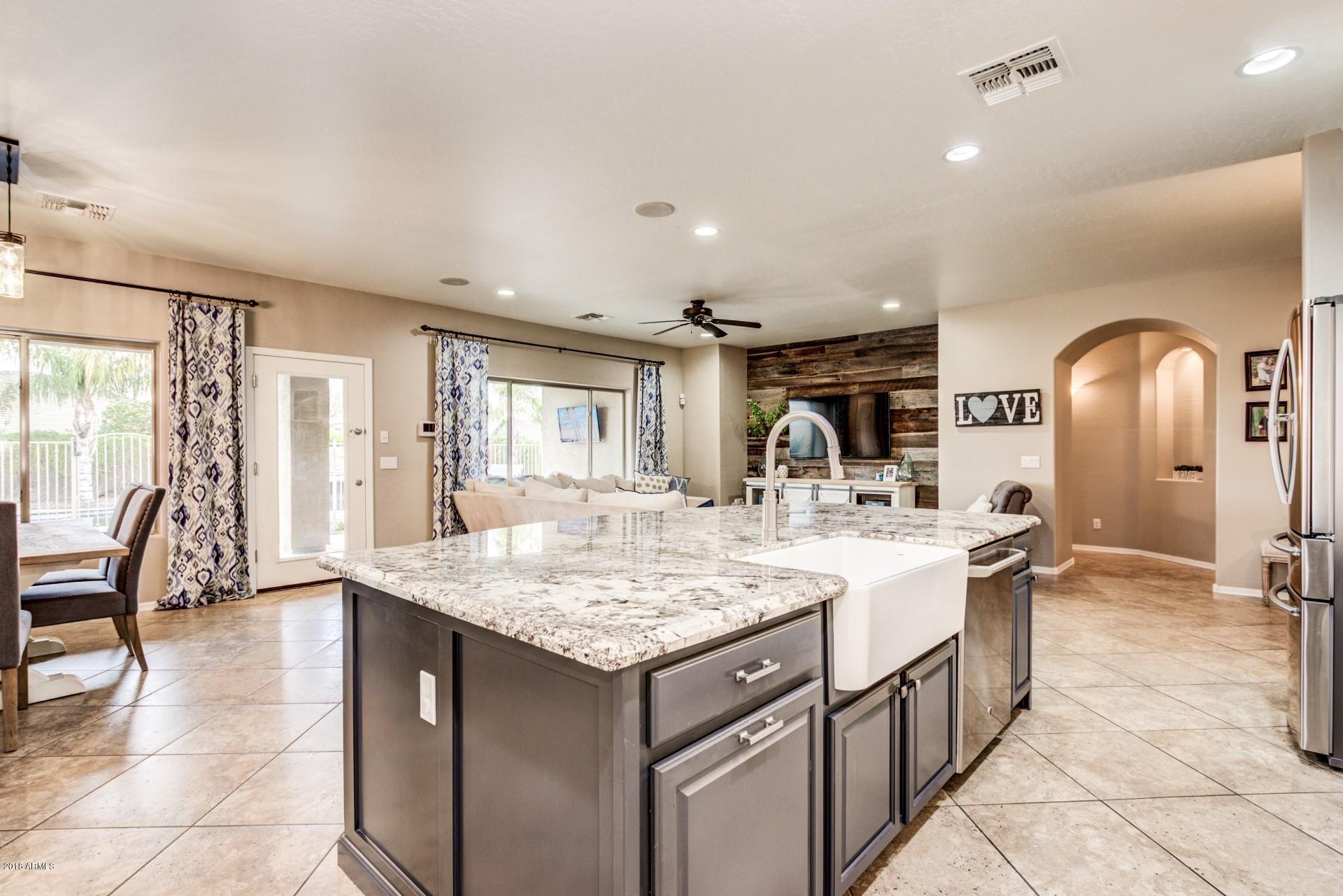 21992 East Rosa Road Queen Creek, AZ 85142 - Photo 11 of 49 Kitchen