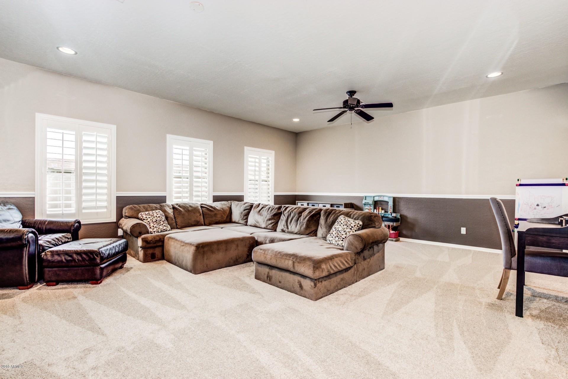21992 East Rosa Road Queen Creek, AZ 85142 - Photo 12 of 49 Living Room