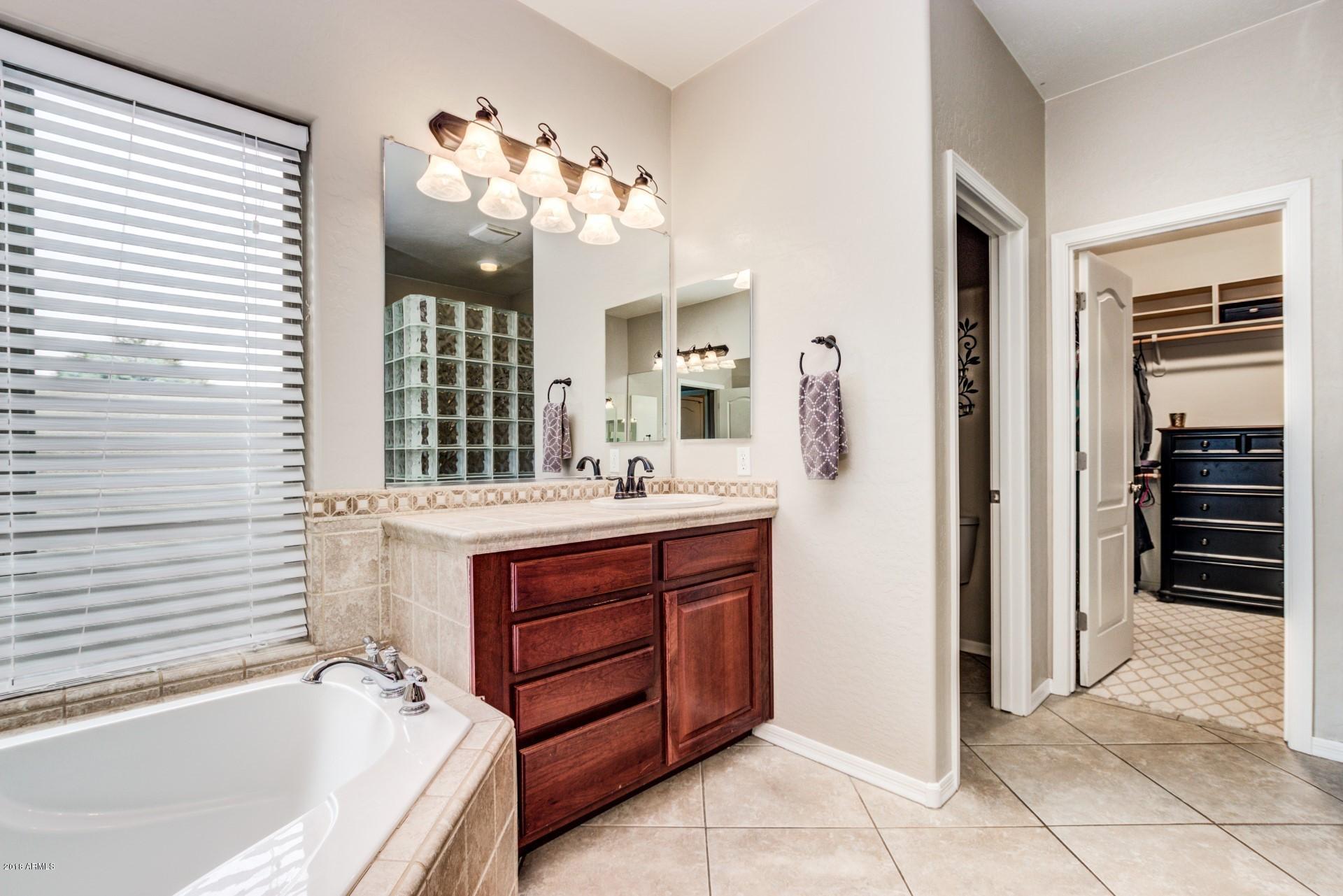 21992 East Rosa Road Queen Creek, AZ 85142 - Photo 19 of 49 Master Bathroom