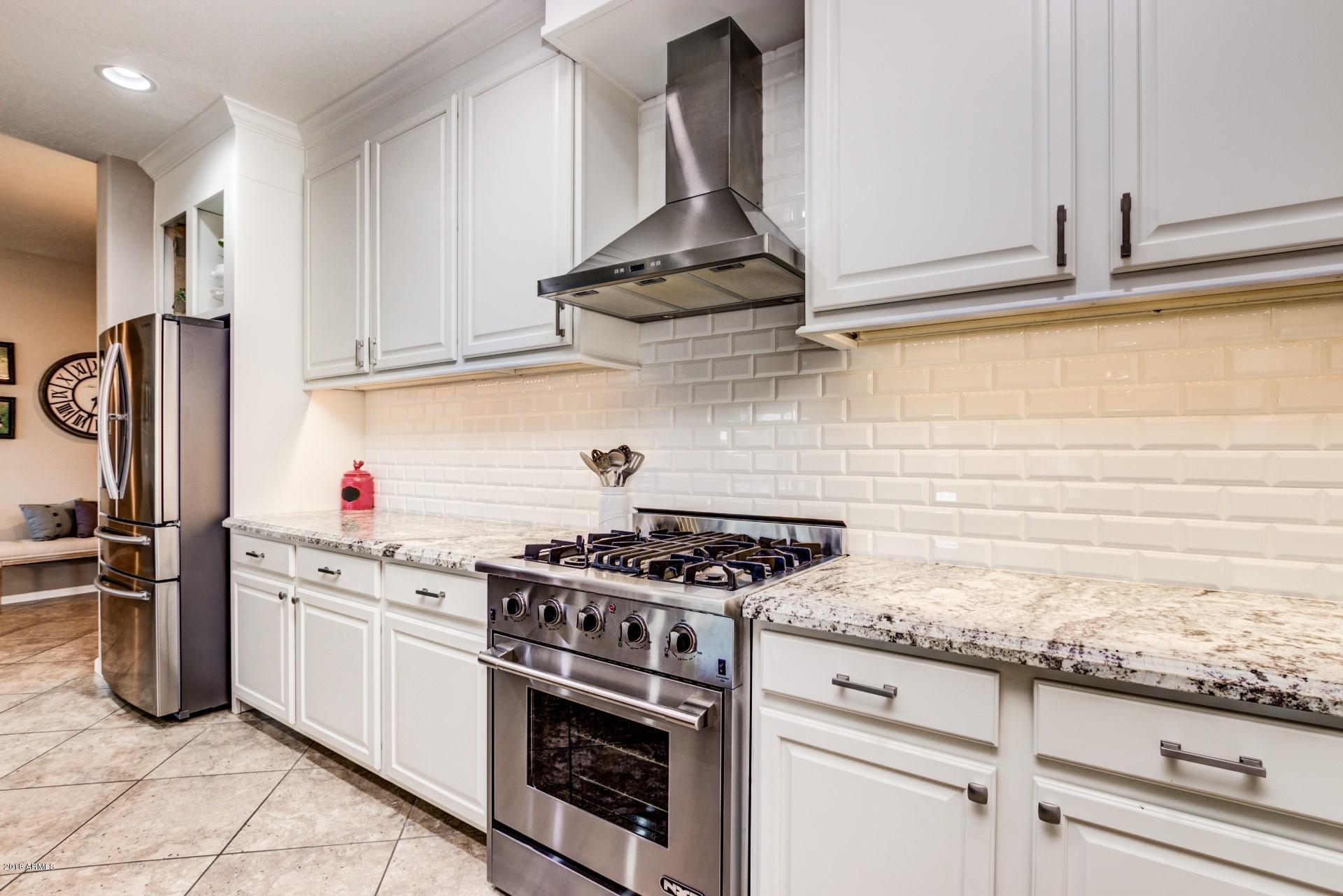 21992 East Rosa Road Queen Creek, AZ 85142 - Photo 10 of 49 Kitchen