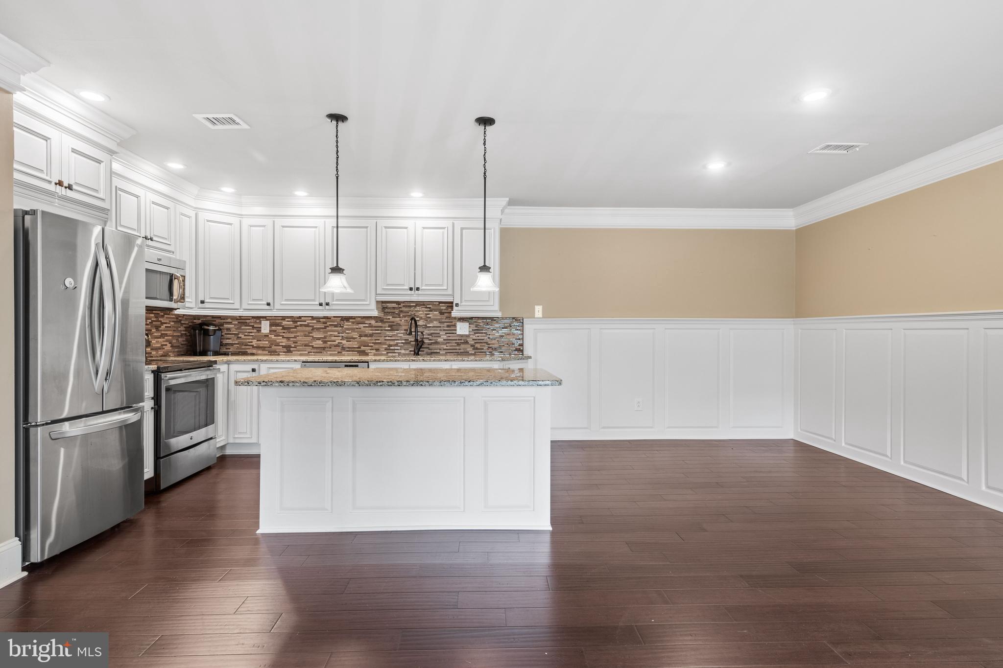 1301 Raintree Lane Malvern, PA 19355 - Photo 6 of 15 Gallery Image 6