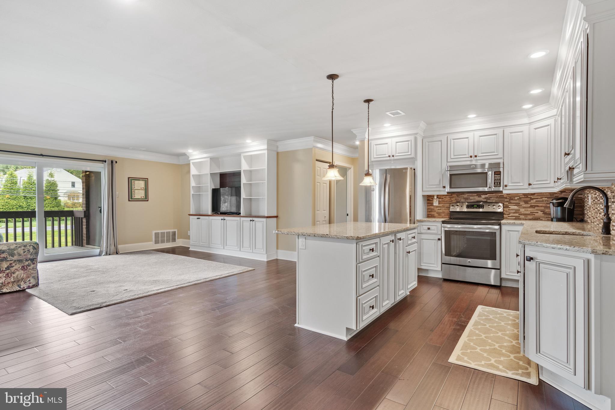 1301 Raintree Lane Malvern, PA 19355 - Photo 7 of 15 Gallery Image 7