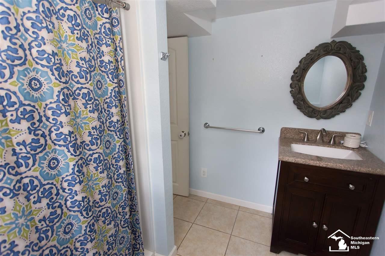 3375 West Temperance Road Lambertville, MI 48144 - Photo 55 of 69 31364195-54.JPG