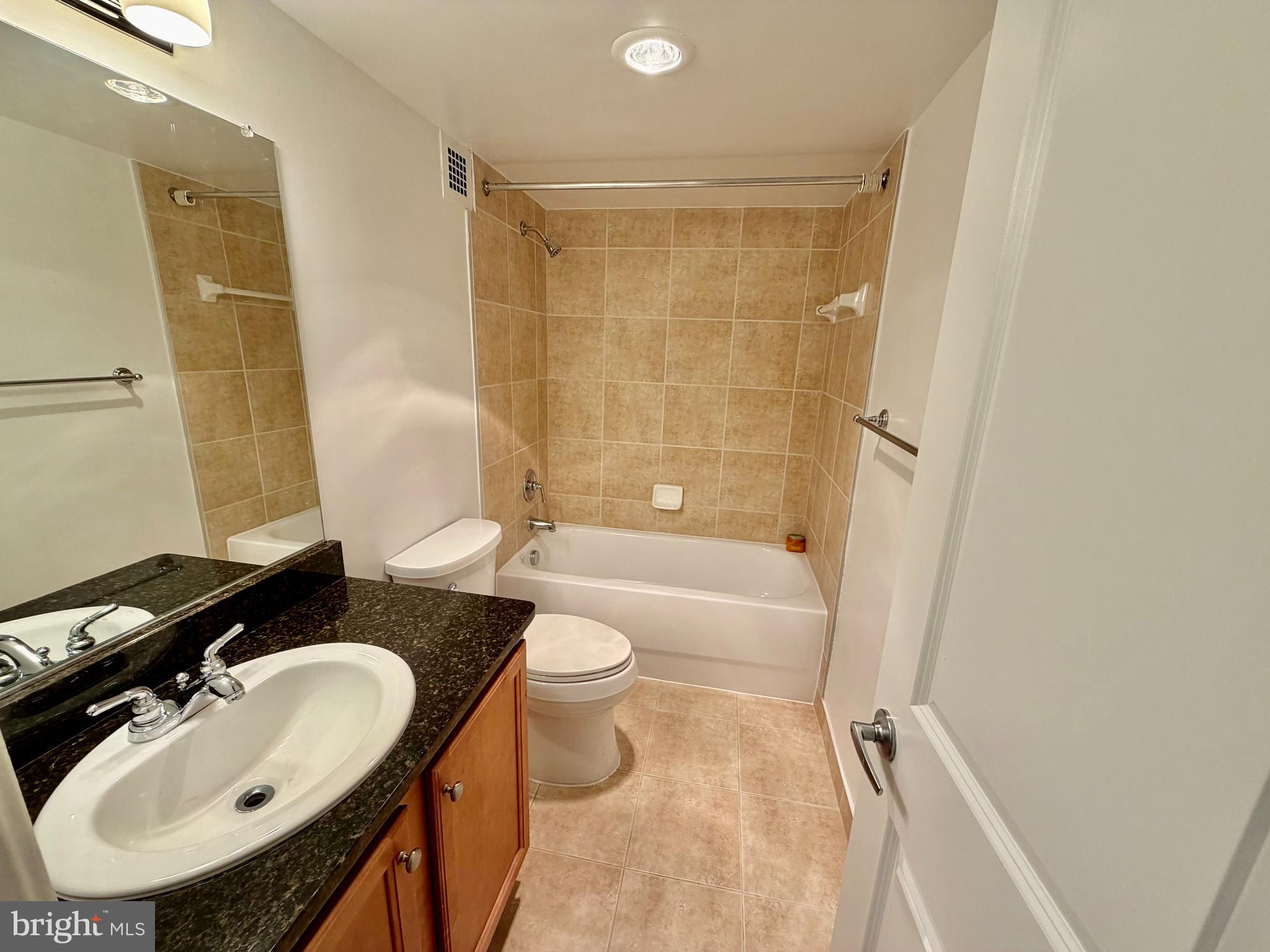 1220 Blair Mill Road, Unit 905 Silver Spring, MD 20910 - Photo 17 of 30 Bathroom #2 has a tub
