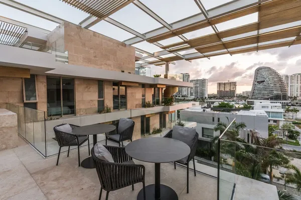 $1,235,000 | 2413 Blvd Puerto Cancún, Unit 304, Marquette, MI 49855