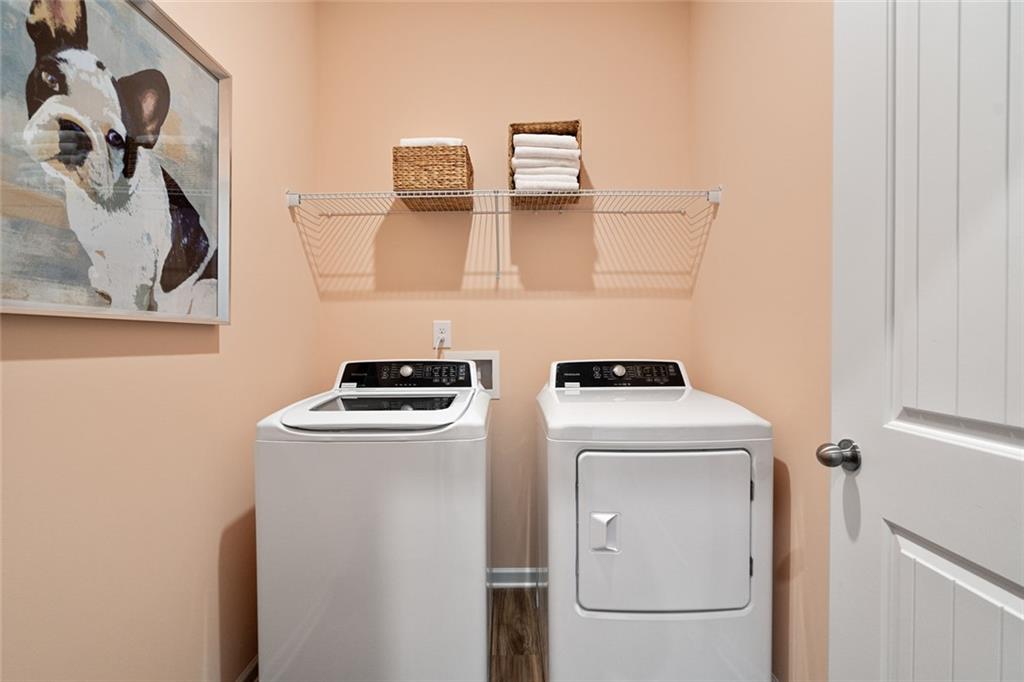 730 Sinclair Lane Temple, GA 30179 - Photo 10 of 37 a utility room with dryer and washer