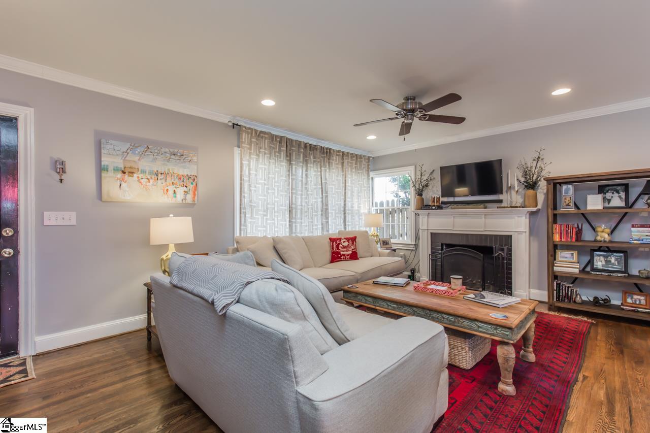 1 Nottingham Road Greenville, SC 29607 - Photo 4 of 29