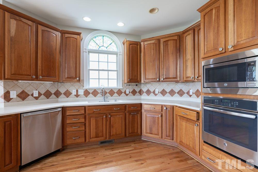114 Challenge Road Raleigh, NC 27603 - Photo 8 of 30 Kitchen