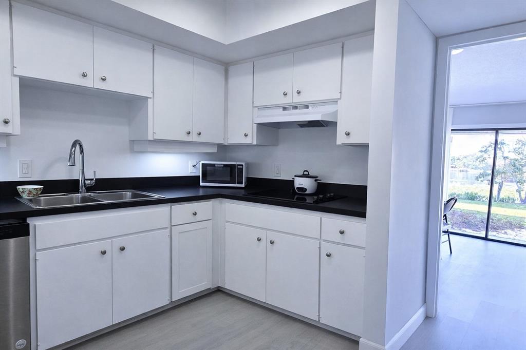 1502 Buckeye Road Northeast, Unit 3 Winter Haven, FL 33881 - Photo 4 of 12