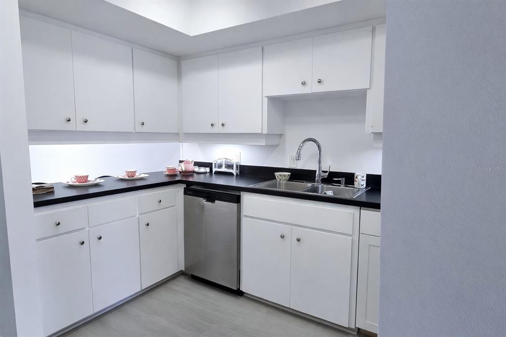 1502 Buckeye Road Northeast, Unit 3 Winter Haven, FL 33881 - Photo 5 of 12