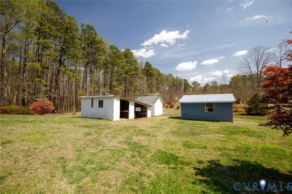 $330,000 | 17012 Coatesville Road, Beaverdam, VA 23015