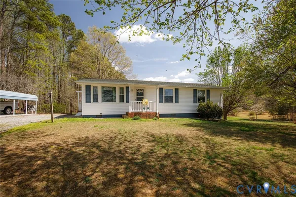 $330,000 | 17012 Coatesville Road, Beaverdam, VA 23015