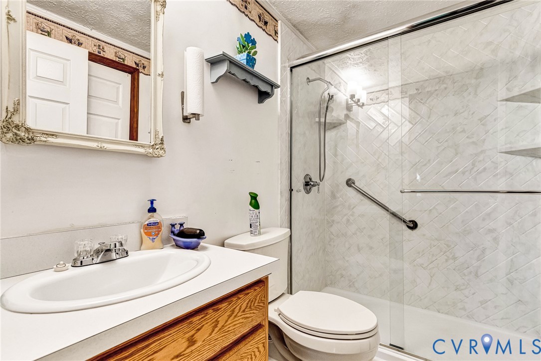 17012 Coatesville Road Beaverdam, VA 23015 - Photo 25 of 42 with Walk In Shower