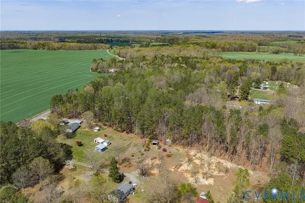 $330,000 | 17012 Coatesville Road, Beaverdam, VA 23015