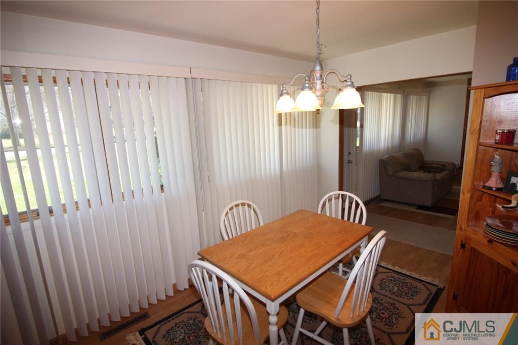 110 Kendall Road Kendall Park, NJ 08824 - Photo 12 of 25 Gallery Image 12