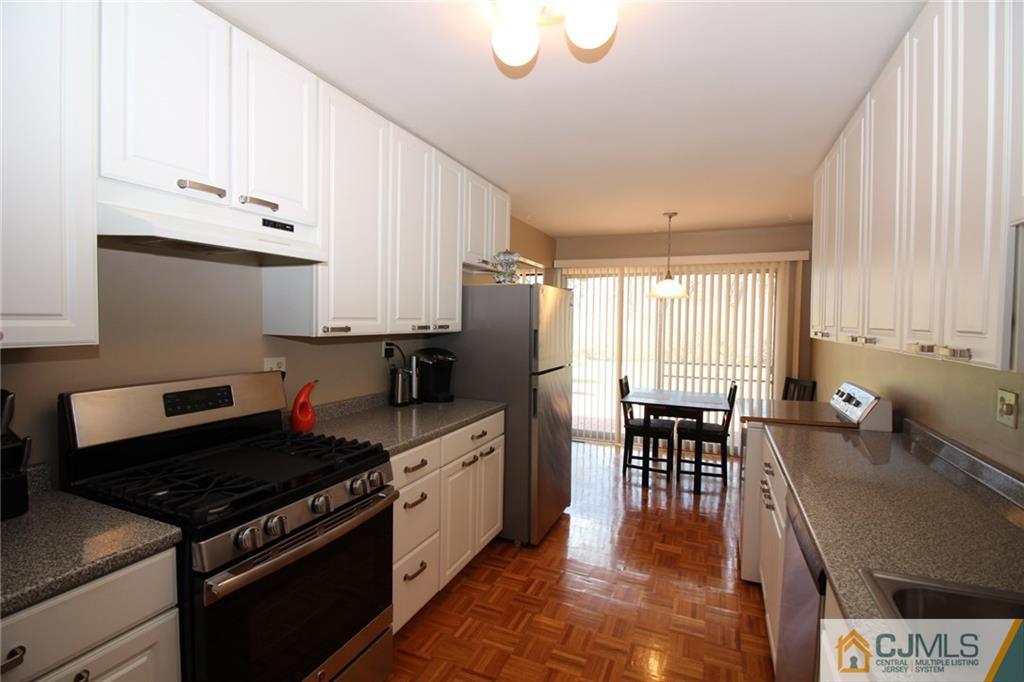 110 Kendall Road Kendall Park, NJ 08824 - Photo 15 of 25 Gallery Image 15