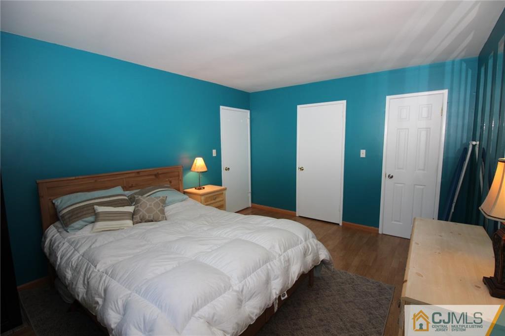 110 Kendall Road Kendall Park, NJ 08824 - Photo 22 of 25 Gallery Image 22