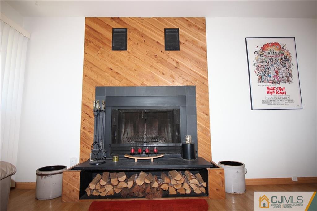 110 Kendall Road Kendall Park, NJ 08824 - Photo 5 of 25 Gallery Image 5