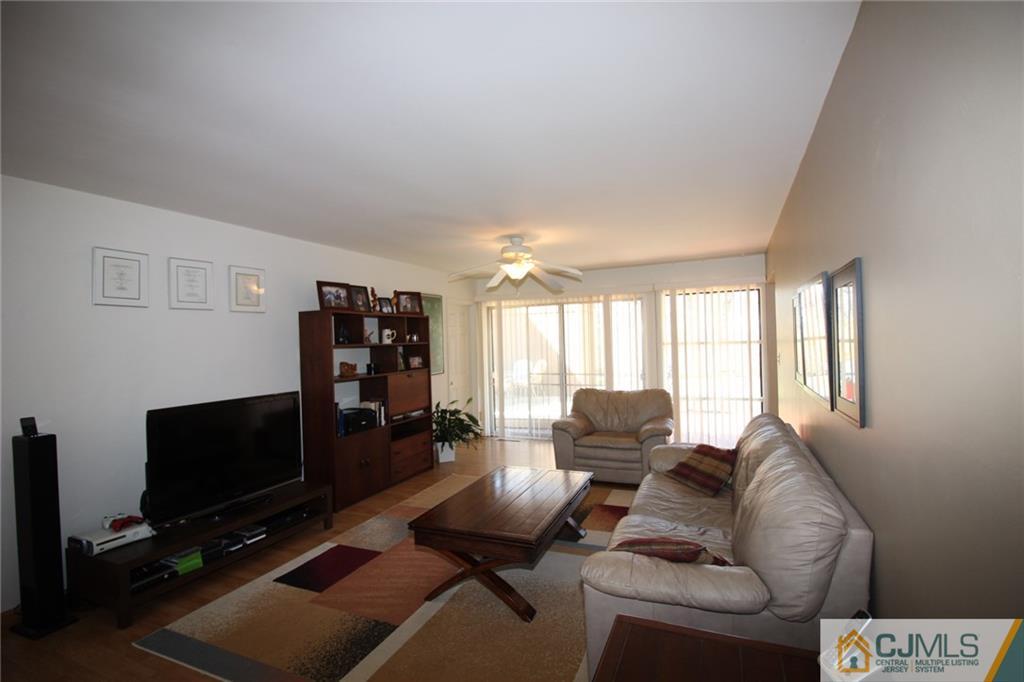 110 Kendall Road Kendall Park, NJ 08824 - Photo 9 of 25 Gallery Image 9