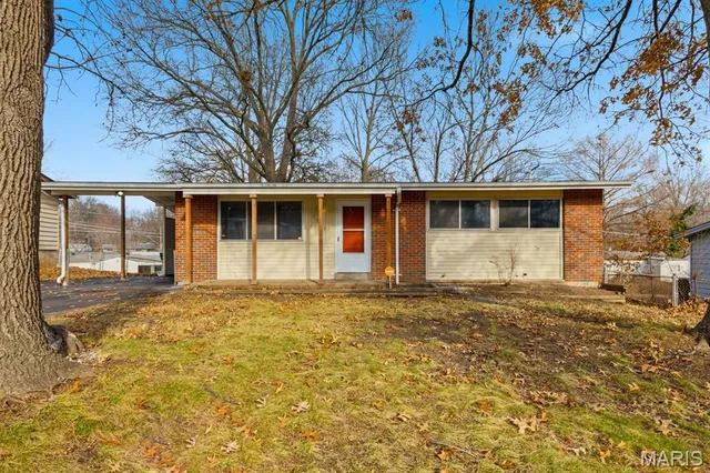 $154,900 | 1923 Nashua Drive, Dellwood, MO 63136