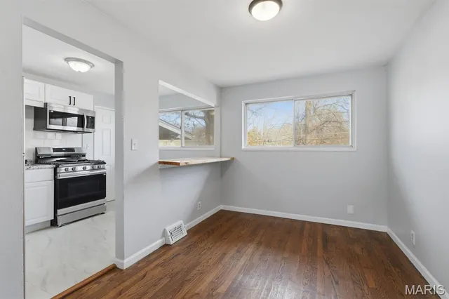 $154,900 | 1923 Nashua Drive, Dellwood, MO 63136