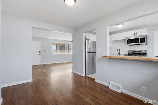 $154,900 | 1923 Nashua Drive, Dellwood, MO 63136