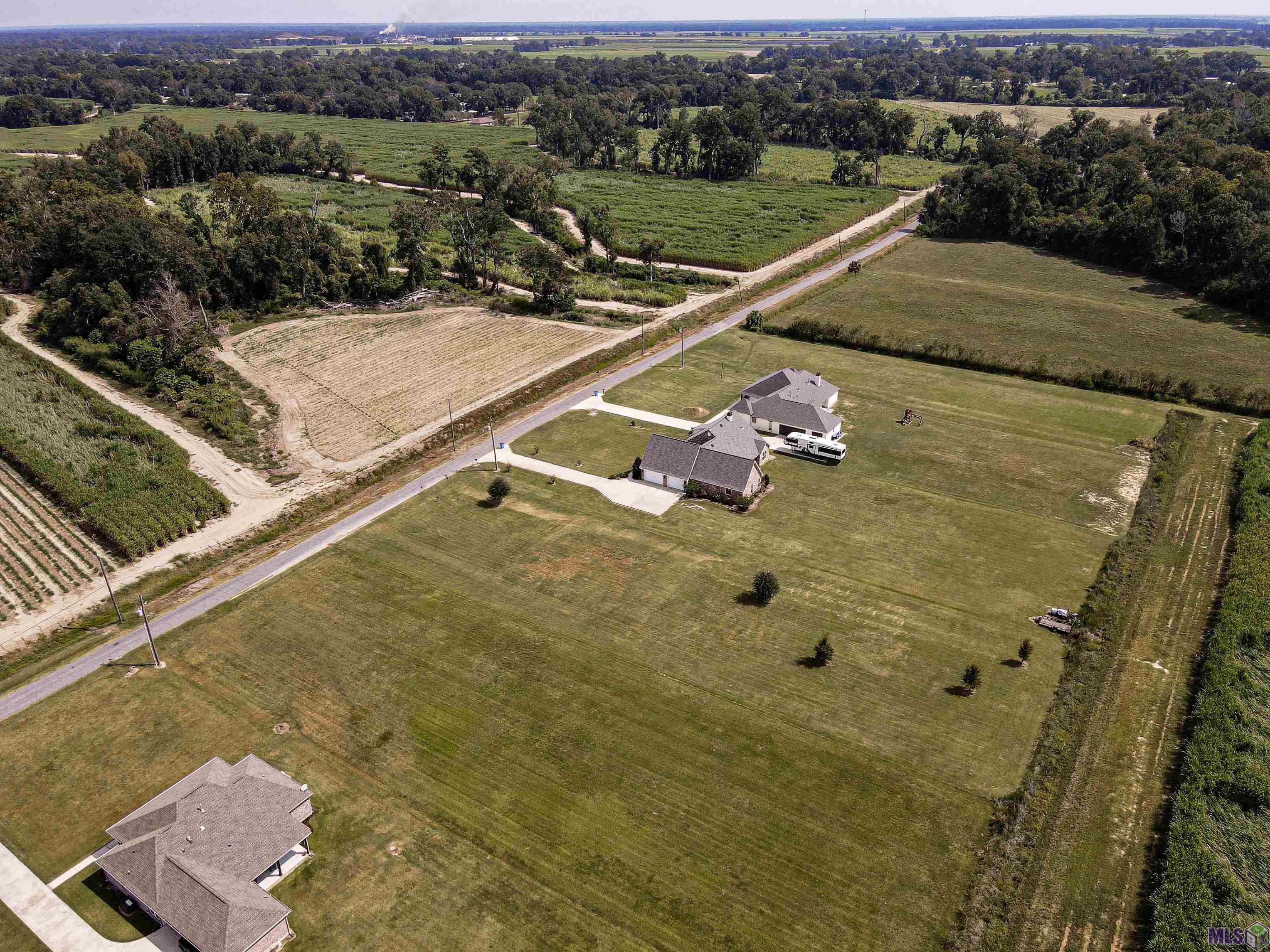 12408 Lorio Dairy Road Lakeland, LA 70752 - Photo 4 of 6