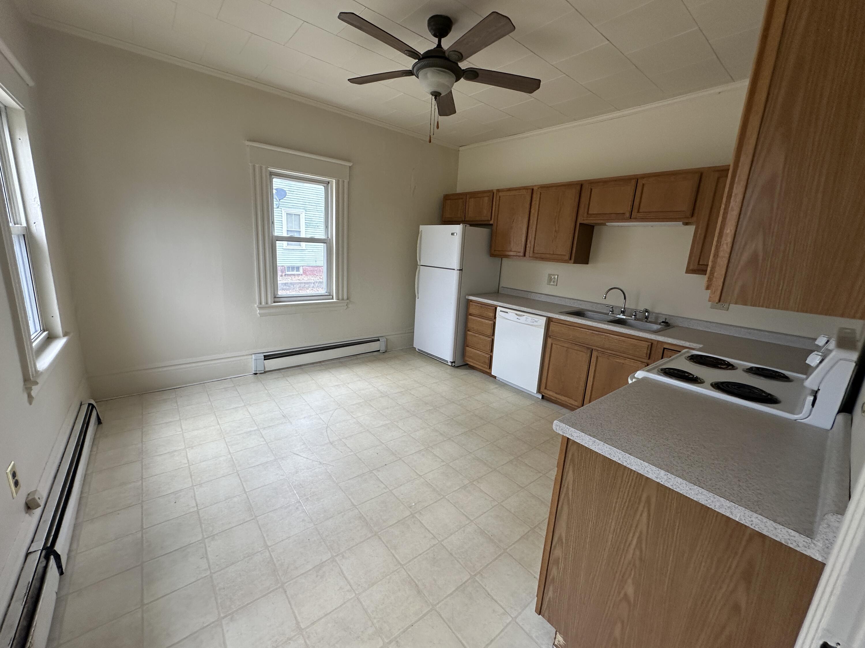 14 Pleasant Street Springvale, ME 04083 - Photo 18 of 31 Kitchen1