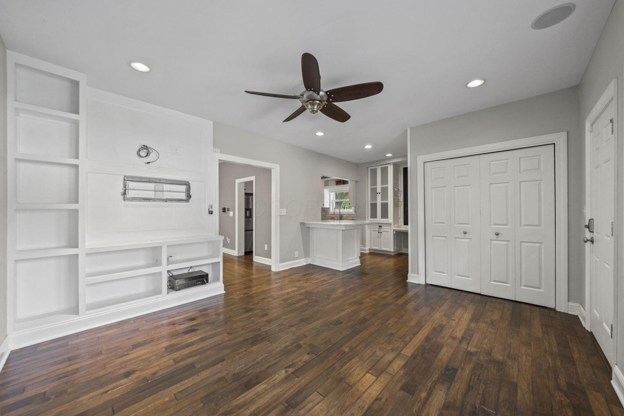 196 Brighton Road Columbus, OH 43202 - Photo 12 of 47 22-web-or-mls-ID8A5368