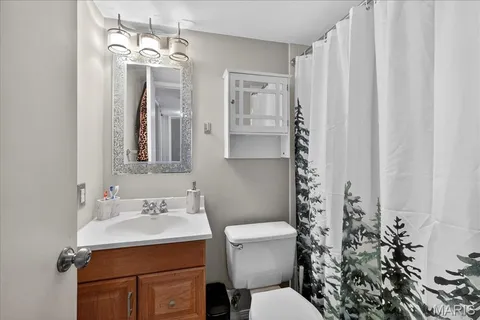 $124,900 | 1104 Mariedale Court, Unit C, St. Louis, MO 63122