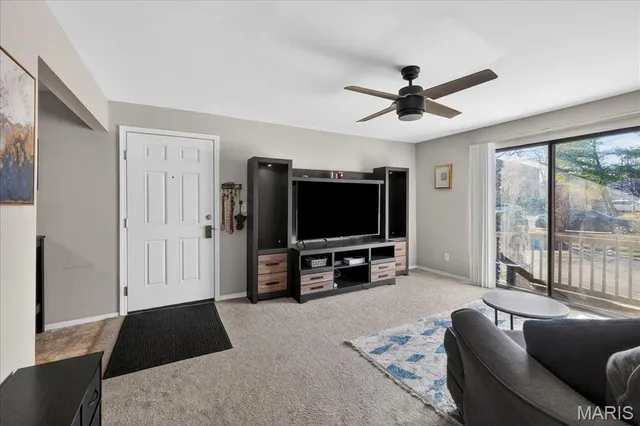 $130,000 | 1104 Mariedale Court, Unit C, St. Louis, MO 63122