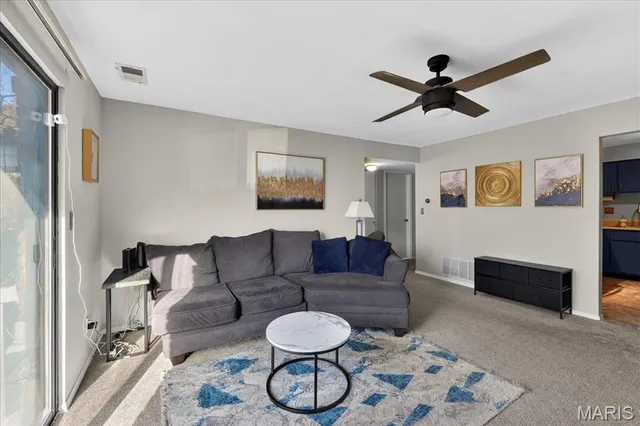 $130,000 | 1104 Mariedale Court, Unit C, St. Louis, MO 63122