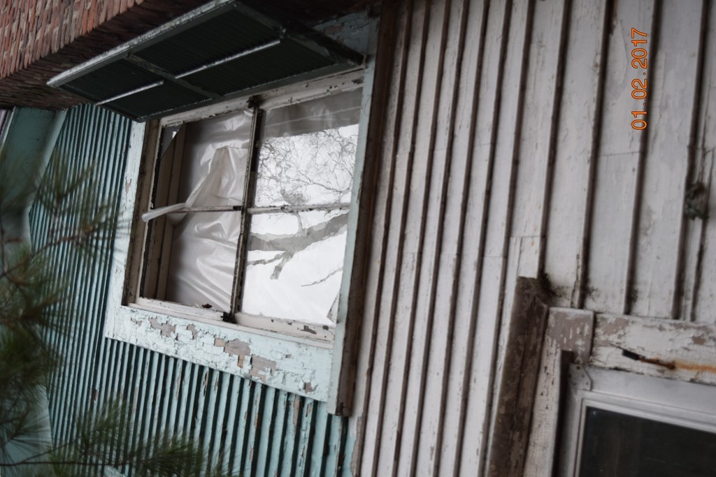 998 Liberty Street Springfield, MA 01104 - Photo 3 of 15