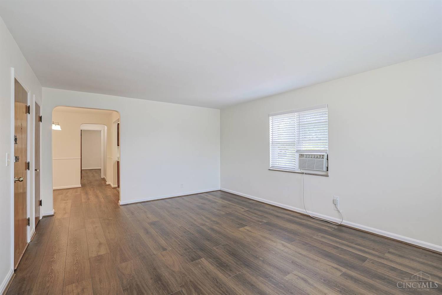 3470 Brotherton Road Cincinnati, OH 45209 - Photo 6 of 42