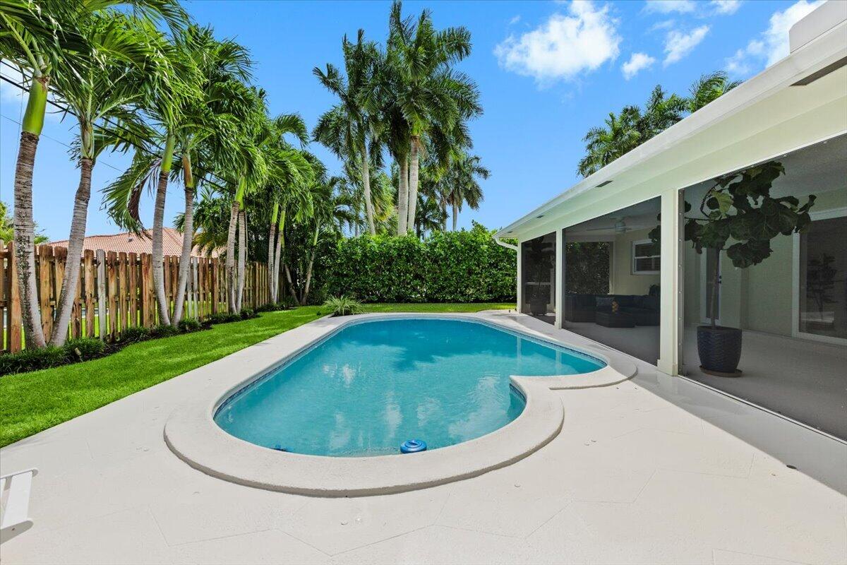 38 Southwest 10th Avenue Boca Raton, FL 33486 - Photo 37 of 44 Pool & Screened Porch