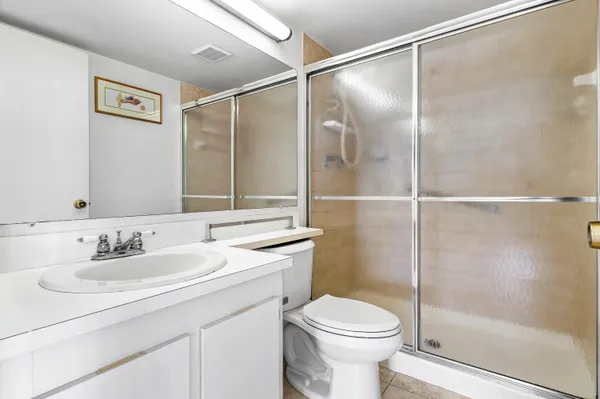 $2,000 | 826 Sky Pine Way, Unit D1, Greenacres, FL 33415