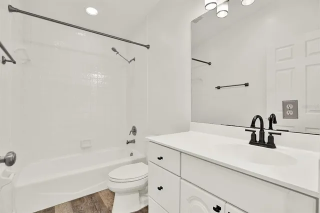 $5,000 | 3006 West Julia Street, Unit C, Tampa, FL 33629