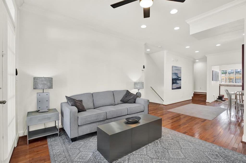 3006 West Julia Street, Unit C Tampa, FL 33629 - Photo 5 of 37