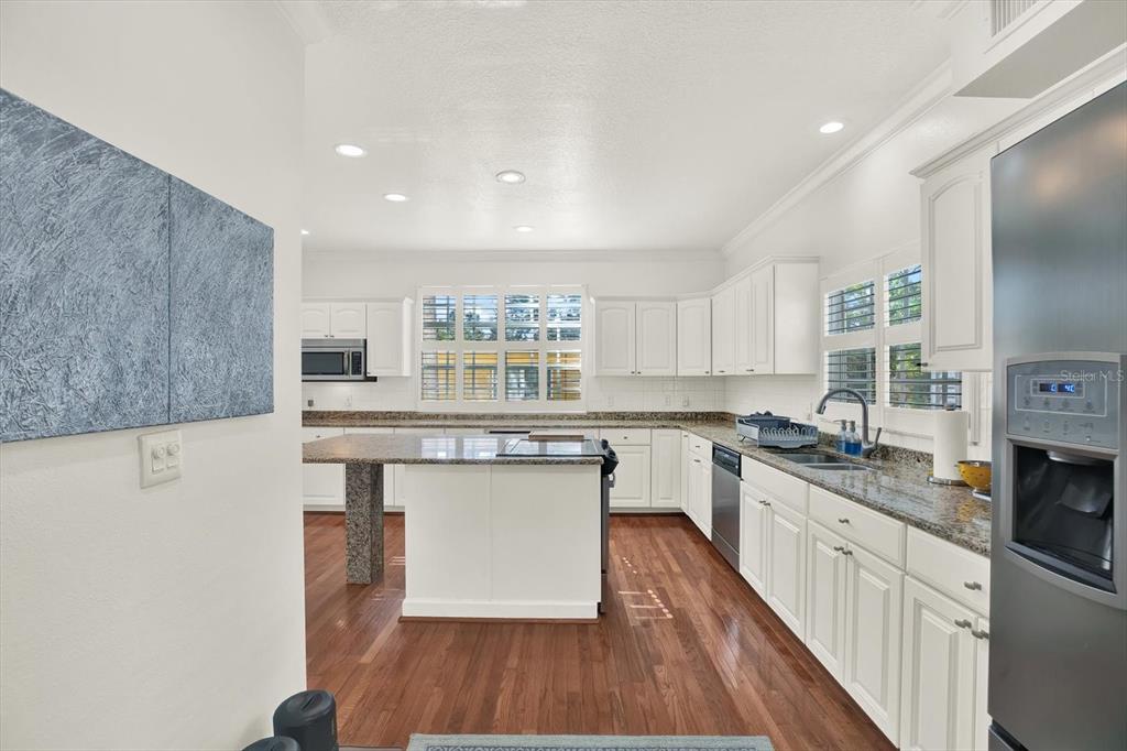 3006 West Julia Street, Unit C Tampa, FL 33629 - Photo 7 of 37