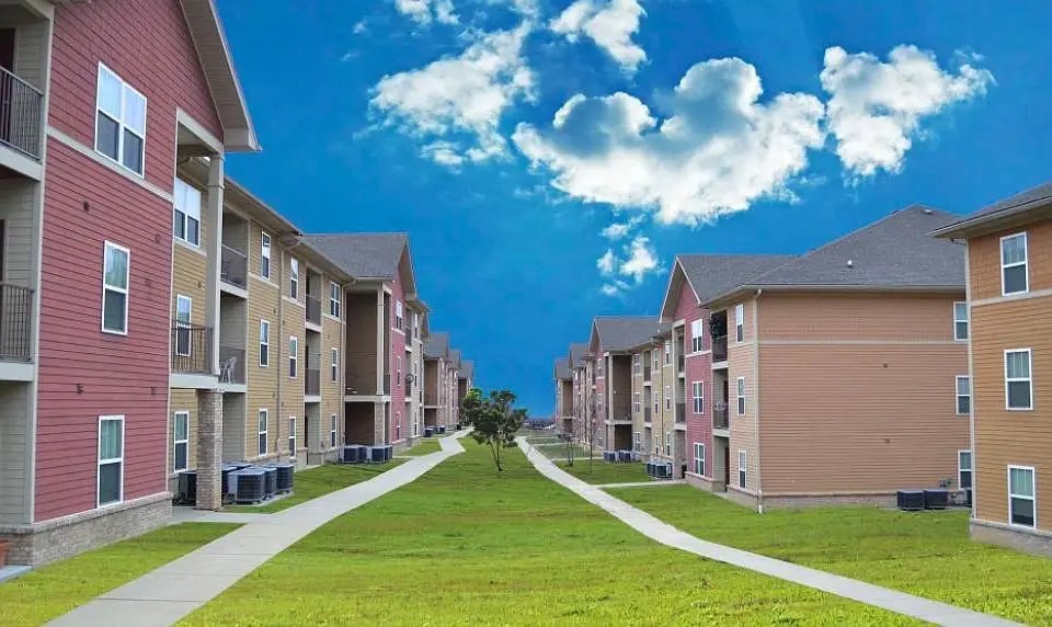 8027 Glimmer Way Other, KY 40214 - Photo 4 of 9 a view of a house with a yard