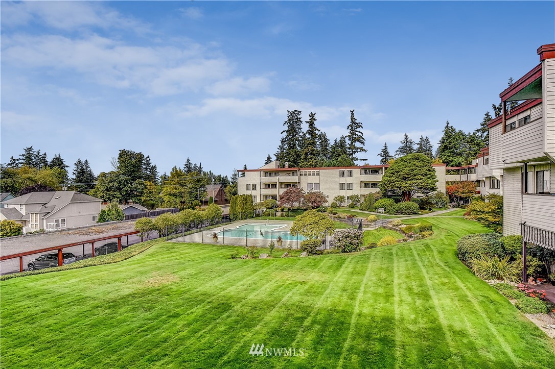8516 196th Street Southwest, Unit 212 Edmonds, WA 98026 - Photo 1 of 23 Gallery Image 1