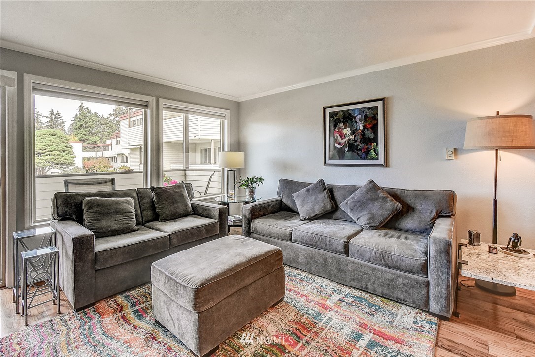8516 196th Street Southwest, Unit 212 Edmonds, WA 98026 - Photo 12 of 23 Gallery Image 12