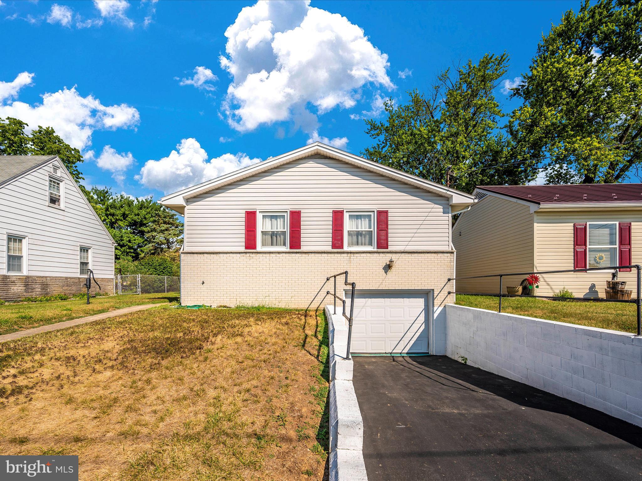 333 Wakefield Road Hagerstown, MD 21740 - Photo 50 of 51 Exterior Front