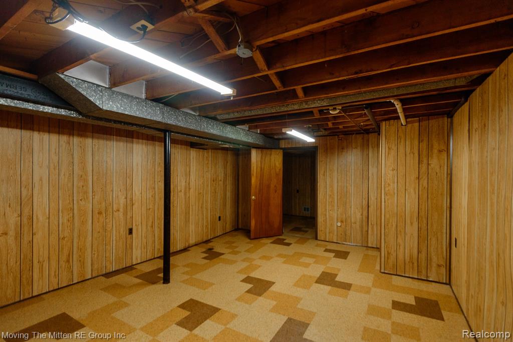 9668 Farmington Road Livonia, MI 48150 - Photo 23 of 39 Gallery Image 23
