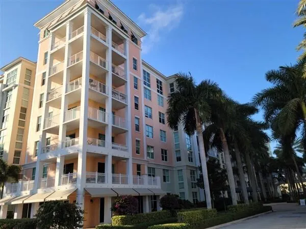 $315,000 | 804 East Windward Way, Unit 508, Lantana, FL 33462