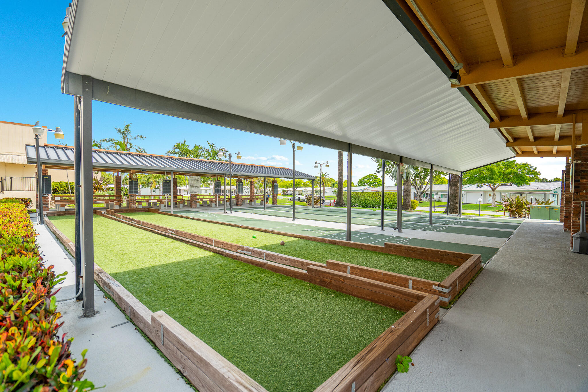 1050 Northwest 90th Way Plantation, FL 33322 - Photo 15 of 37 54