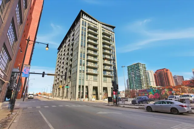 $3,750 | 740 West Fulton Street, Unit 905, Chicago, IL 60661
