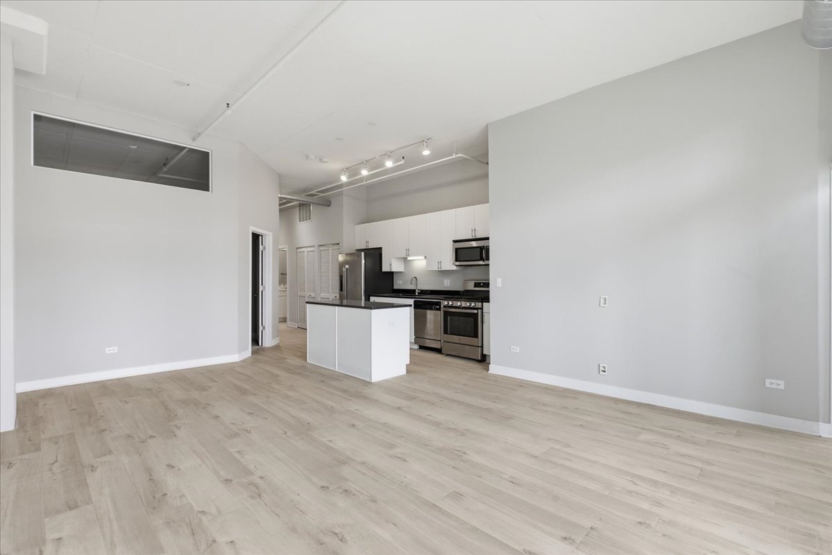 740 West Fulton Street, Unit 905 Chicago, IL 60661 - Photo 4 of 13
